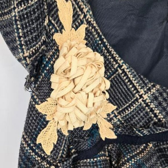 Cap Sleeve Floreat Plaid Dress - Picture 5 of 10